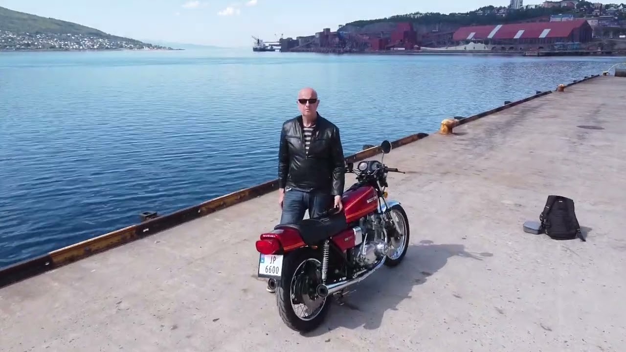 Weekly highlights 62 - 1977 Suzuki GS750