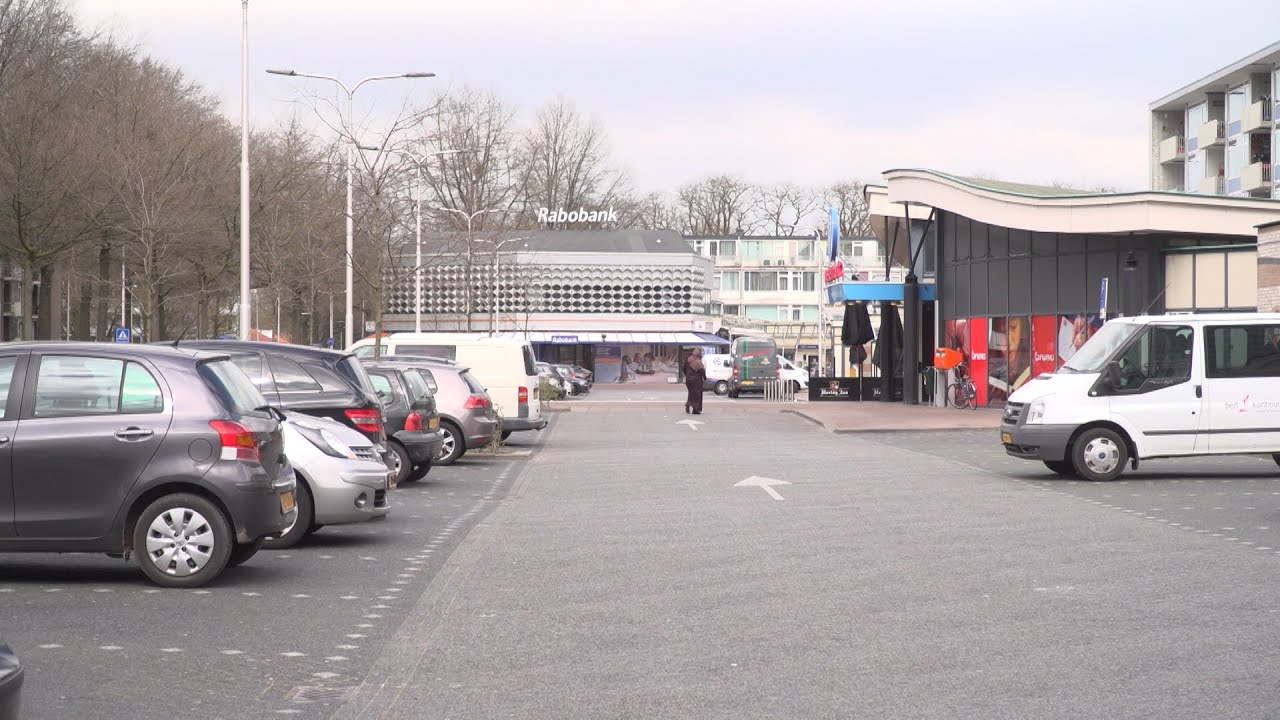 Vrouw beroofd bij het pinnen op Westermarkt