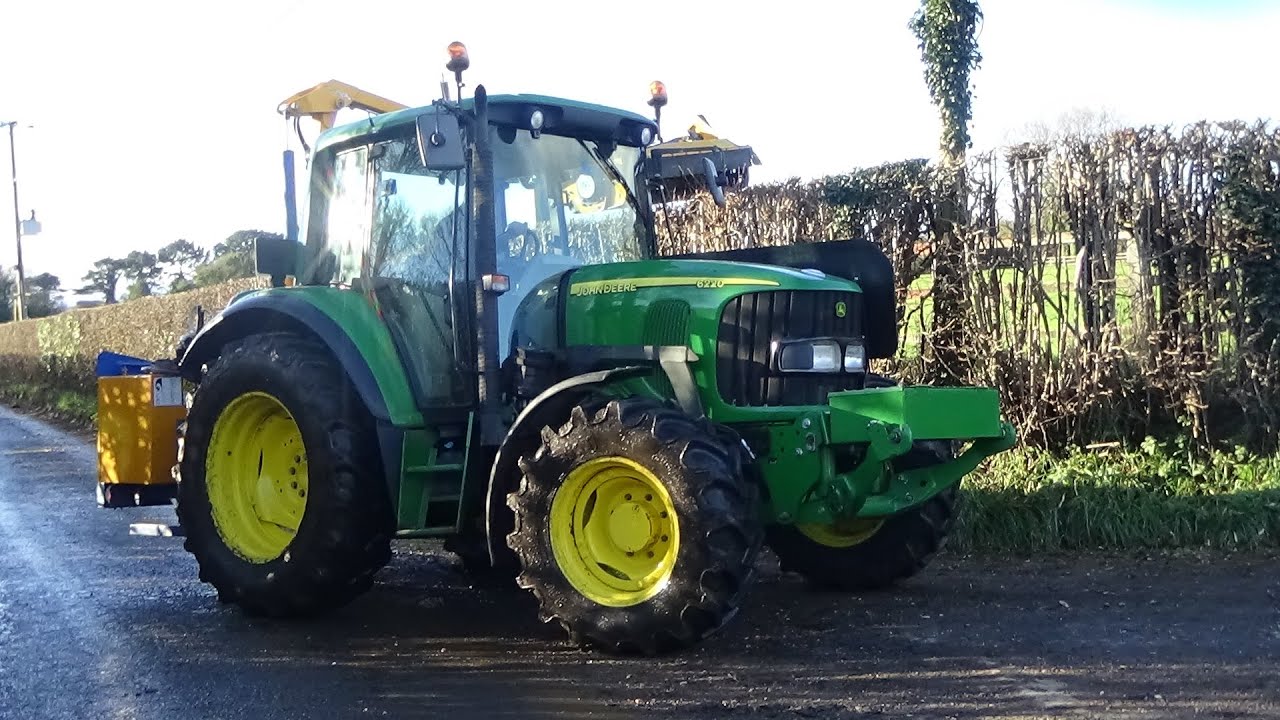 Hedge Cutting with John Deere 6220 & Bomford - Hedge Cutting 2023