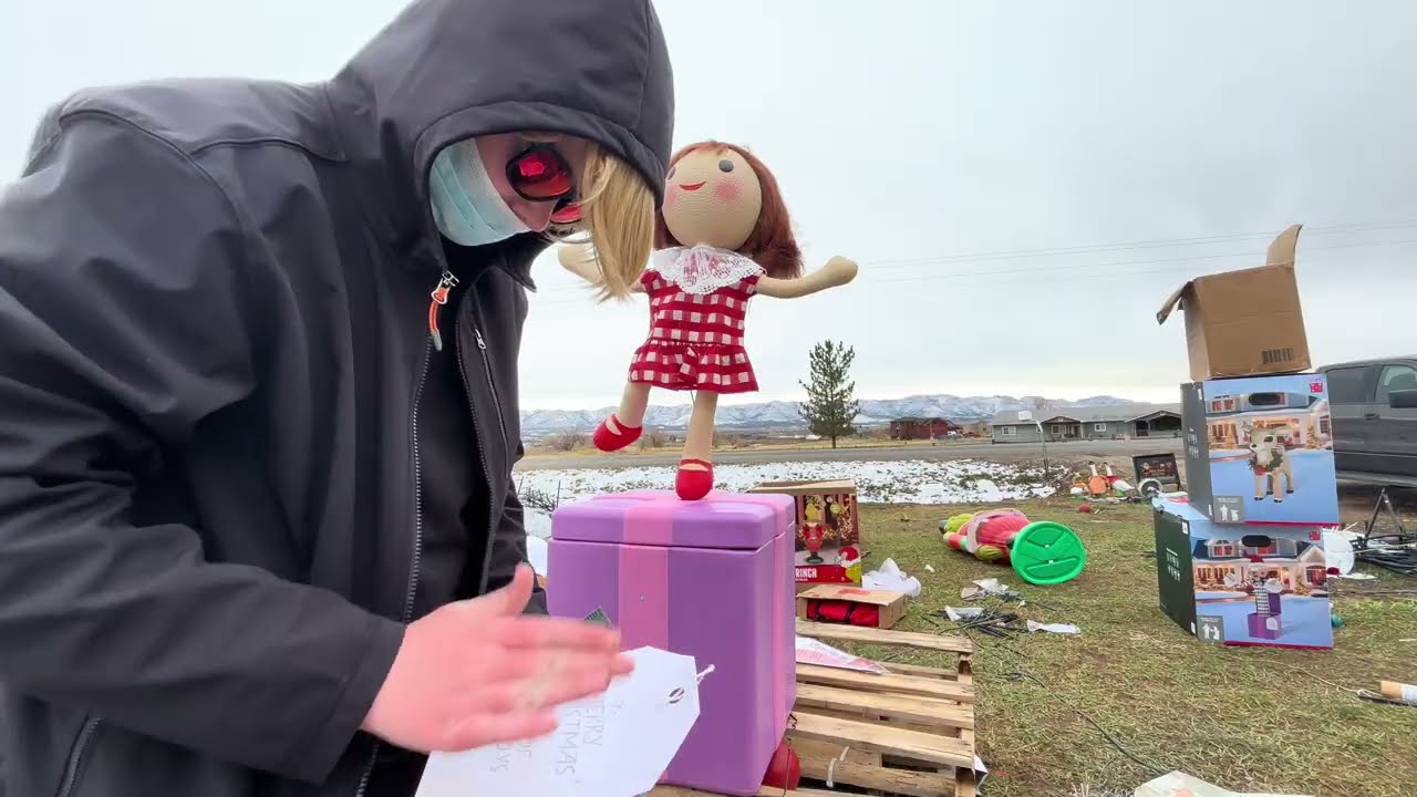 Распаковка куклы Misfit Dolly Spirit Christmas 2025.