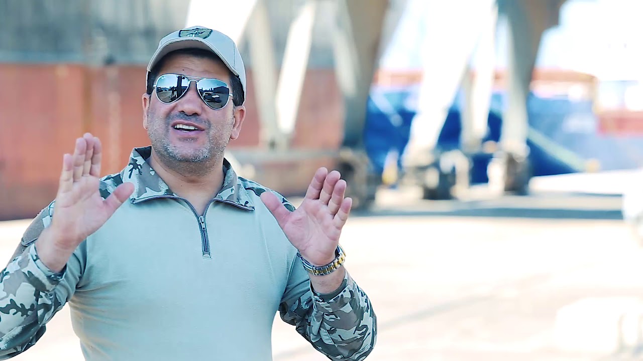 سامي ايوبي sami ayoubi 
يغني اللواء عباس ابراهيم * قائد مقدام *