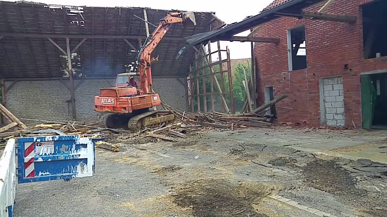 Scheunenabriss - Martenshof Uetze - 5. Die Scheune fällt