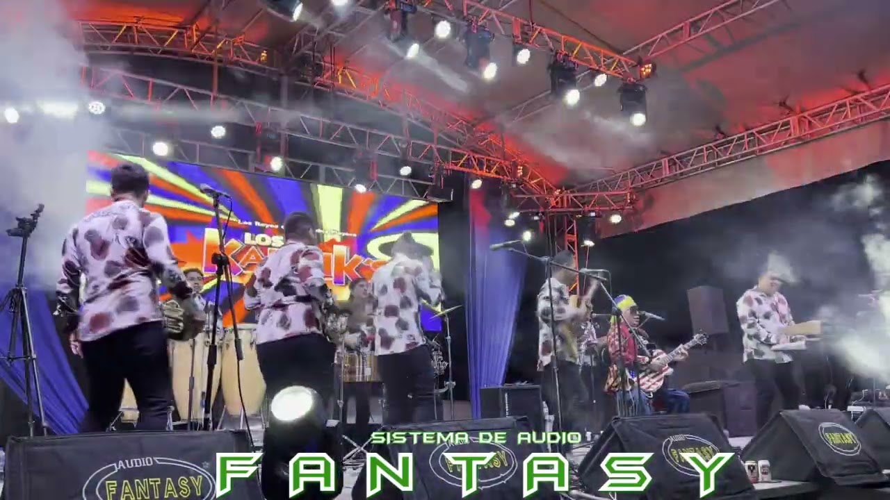 CON SABOR A PLAYA/LOS KARKIS EN VIVO