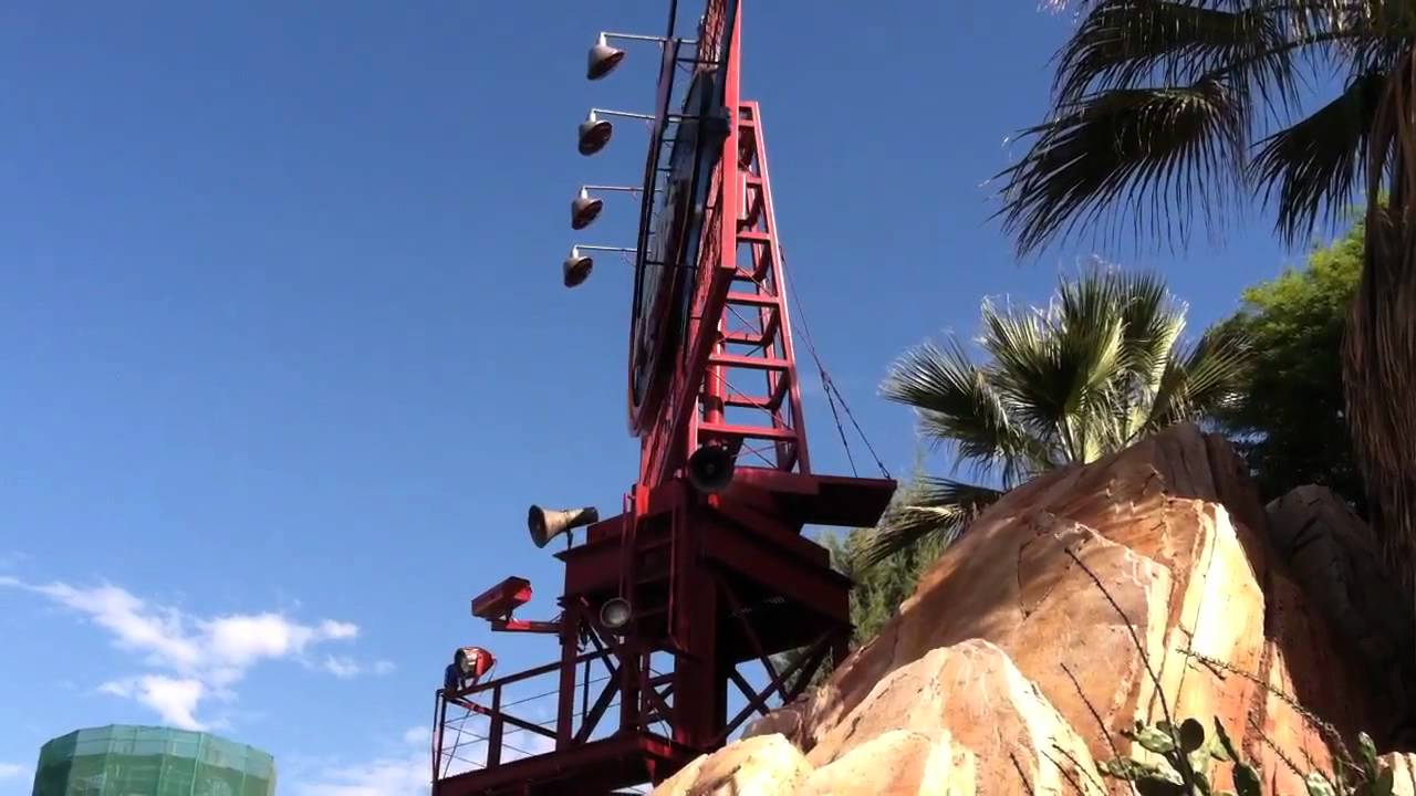 Love that the Condor Flats sign turns again!