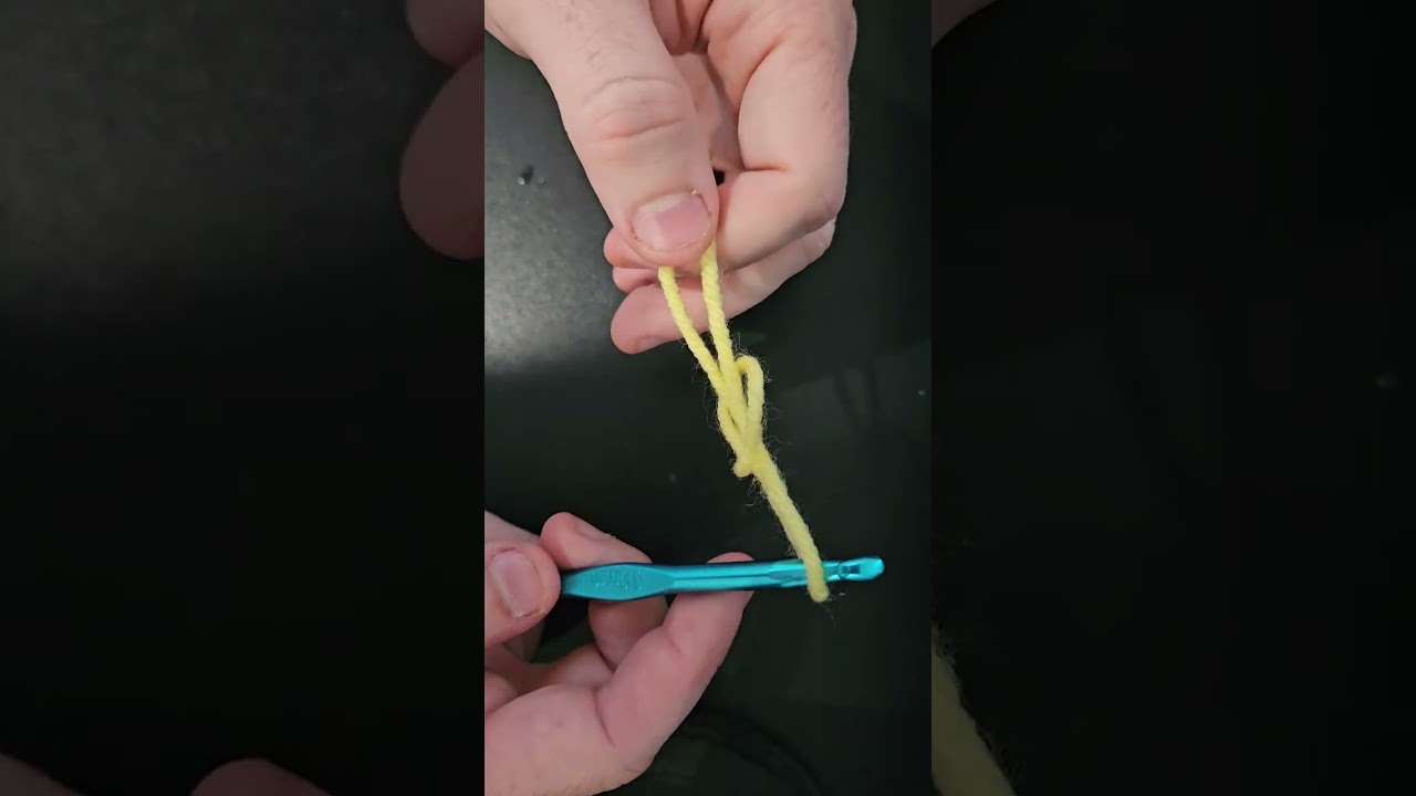 Slip knot and chain crochet