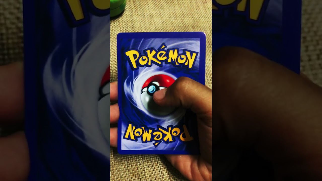 Rapid Strike Urshifu VMAX - Pok&eacute;mon card