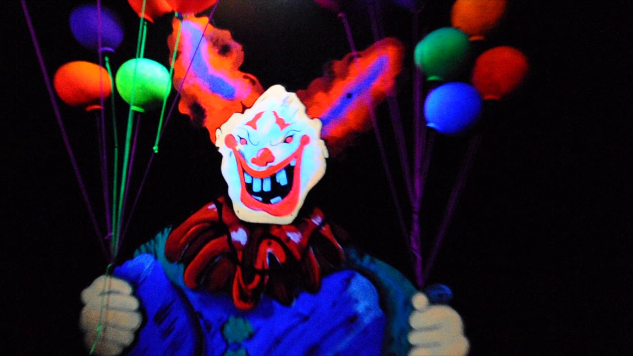 Knotts Scary Farm Clown Maze