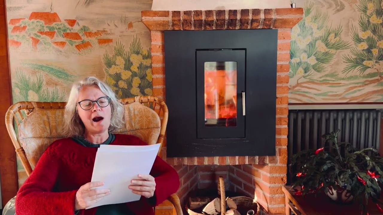 Ellen Holmboe l&aelig;ser Jul p&aring; det gamle s&oslash;r&oslash;verskib