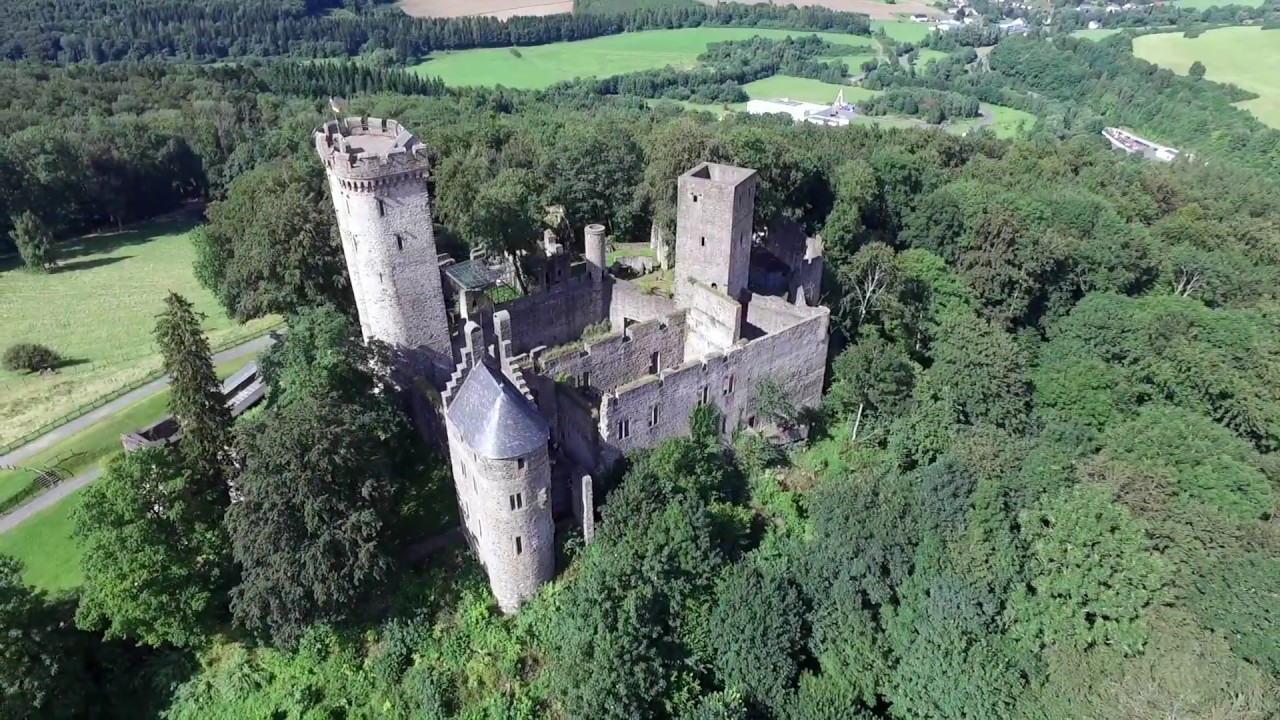 Kasselburg bei Pelm