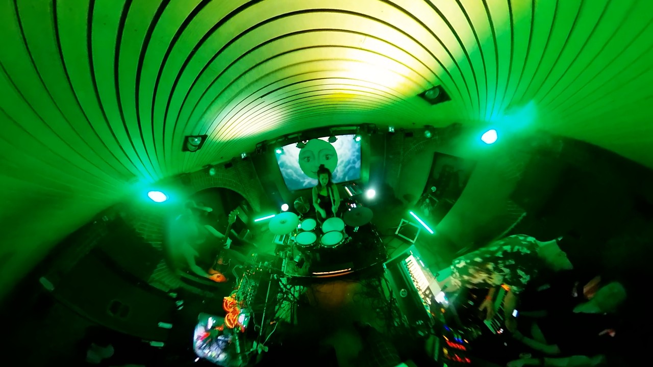 BlackBeach Live at Paradiso