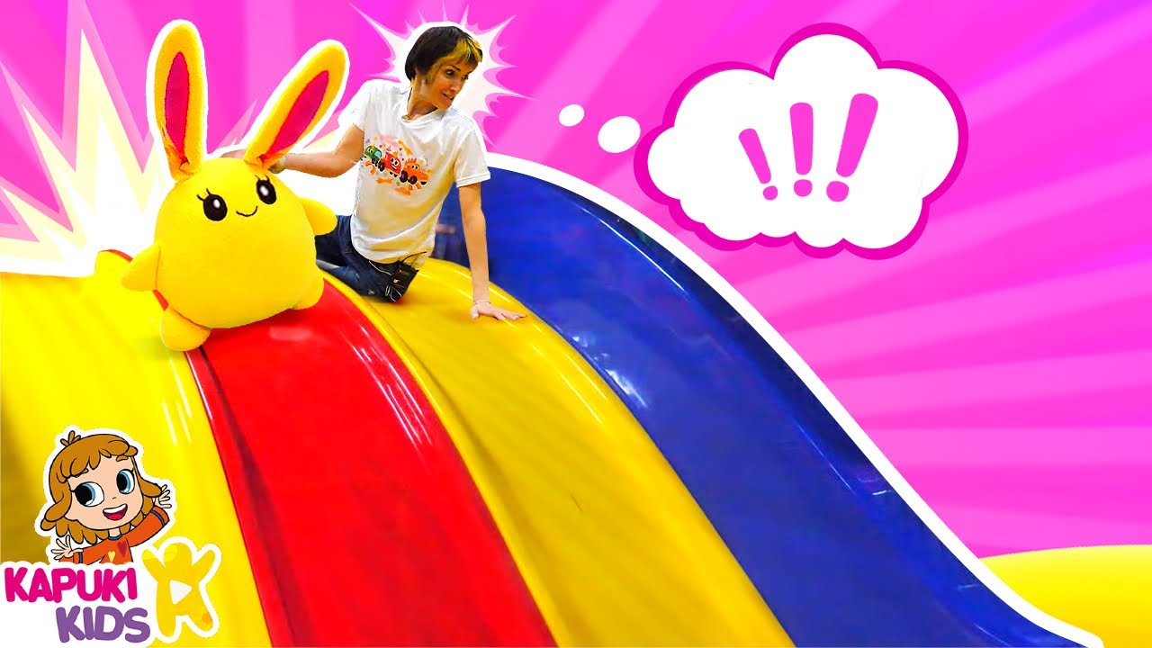 Lucky needs help! Indoor playground & activities for kids, toy slide and ball pit for kids.