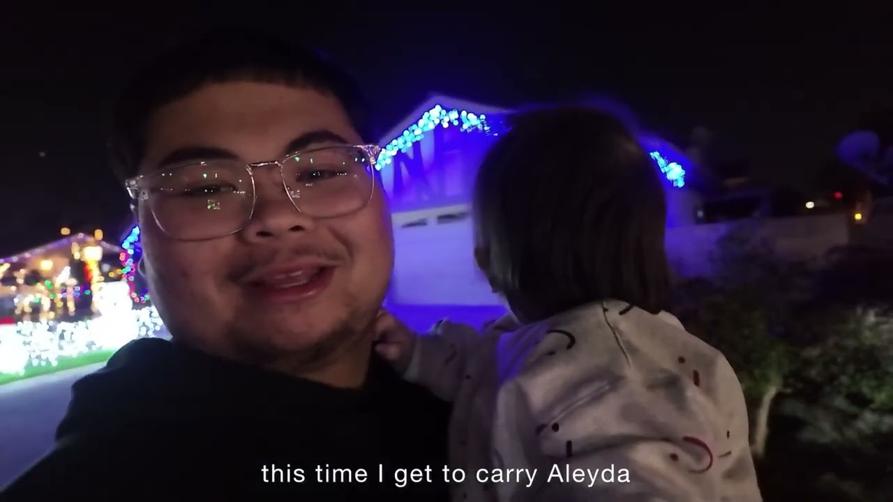 Aleydas first Christmas lights neighborhood walk 🎄 