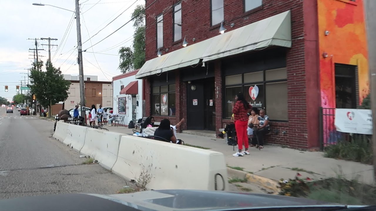 GRAND RAPIDS MICHICAN HOODS