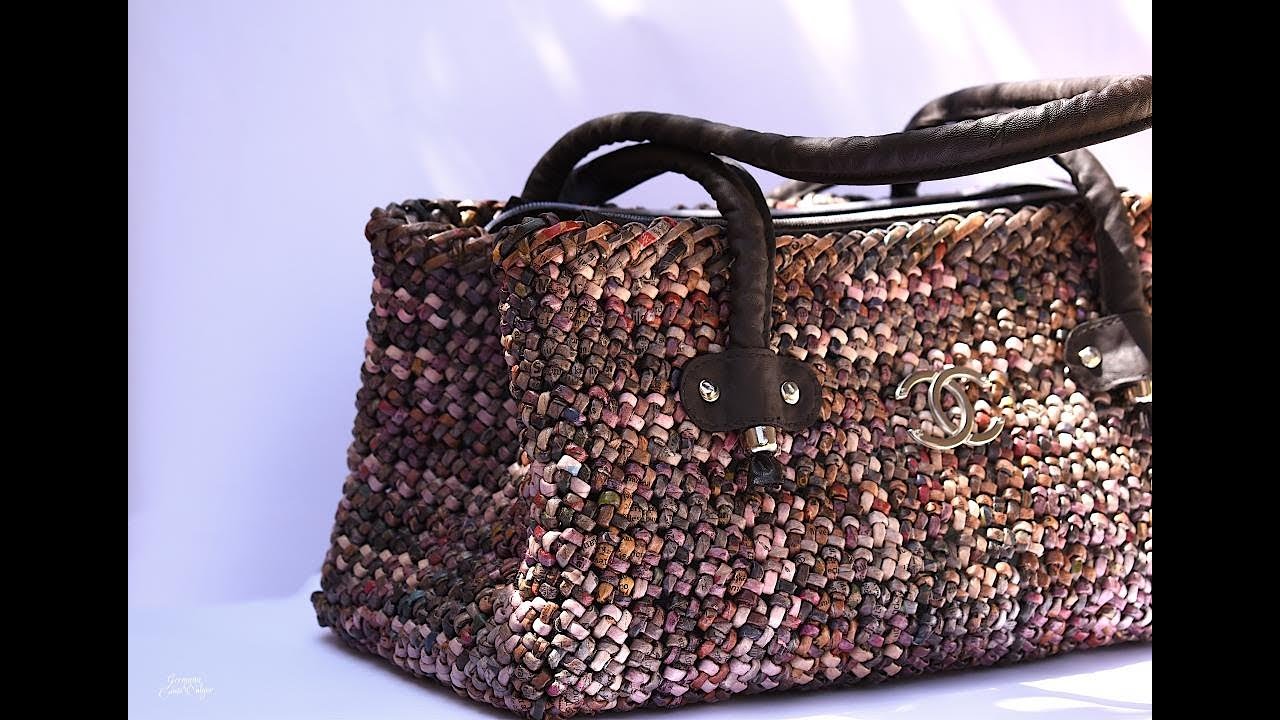 Borsa CC1755 realizzata con le cannucce di carta di giornale (2)