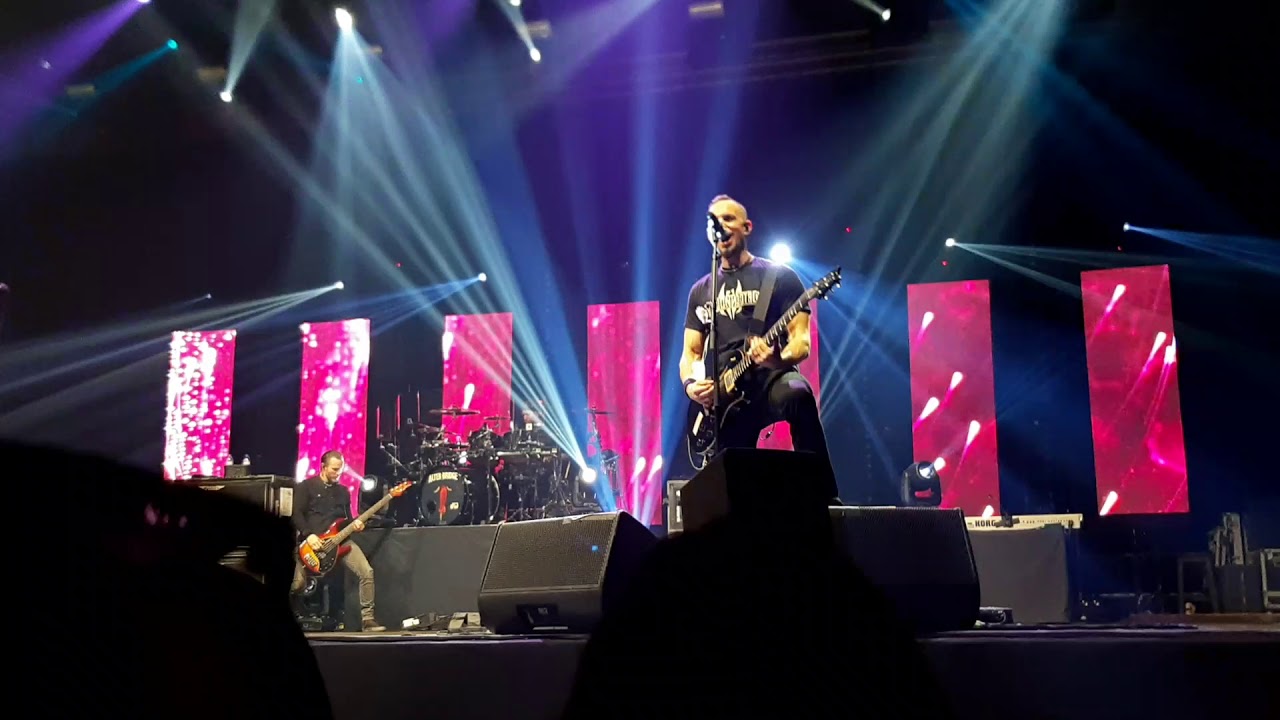 Alter Bridge - Forever Falling (Live - Walk The Sky Tour)