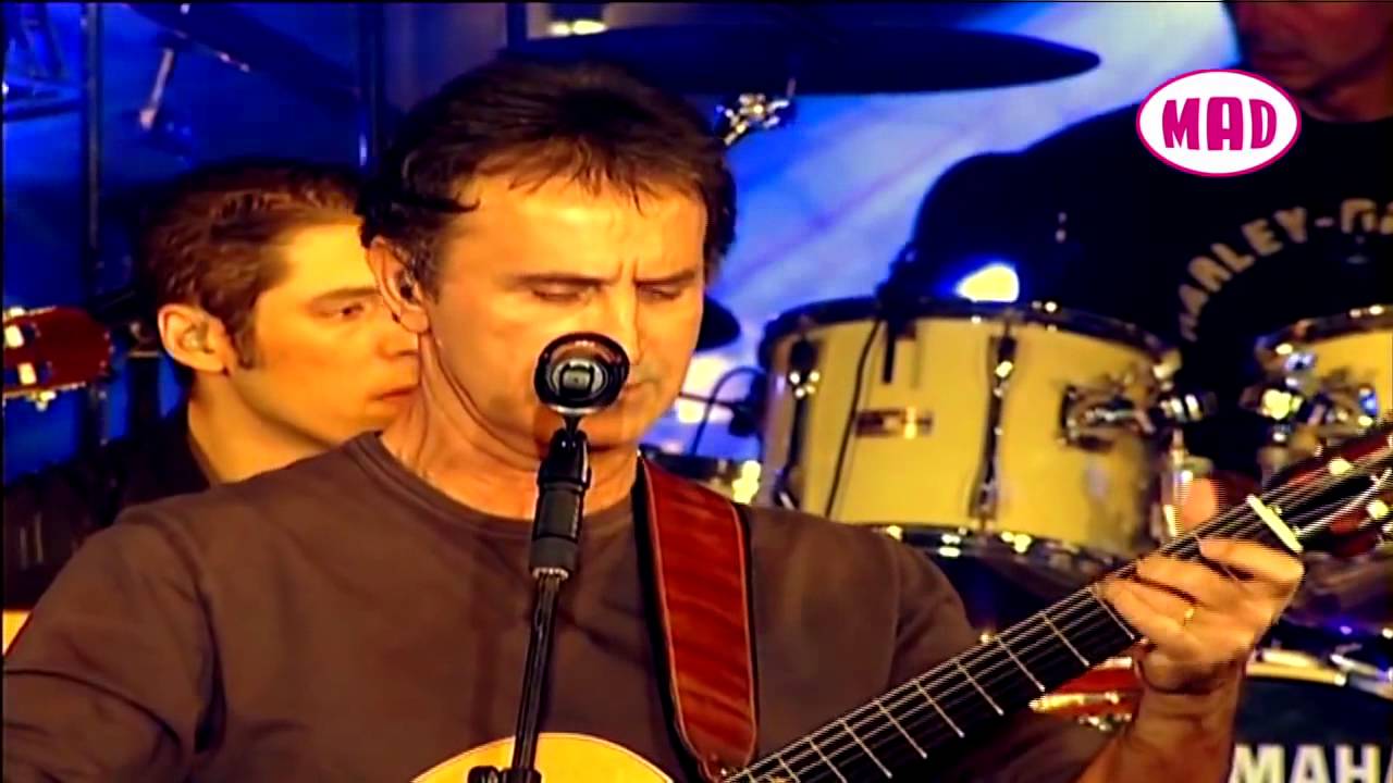 &Gamma;&iota;&omega;&rho;&gamma;&omicron;&sigmaf; &Nu;&tau;&alpha;&lambda;&alpha;&rho;&alpha;&sigmaf; - &Tau;&alpha; &beta;&epsilon;&gamma;&gamma;&alpha;&lambda;&iota;&kappa;&alpha; &sigma;&omicron;&upsilon; &mu;&alpha;&tau;&iota;&alpha; (MAD Secret Concert 2012)