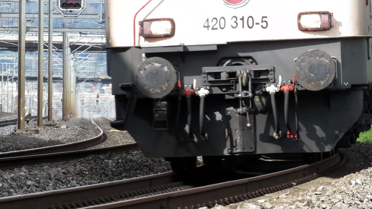 SBB Re 420 310-5 mit Postzug