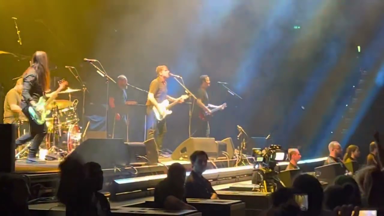 Jimmy Eat World - The Middle live at Brisbane Entertainment Centre
