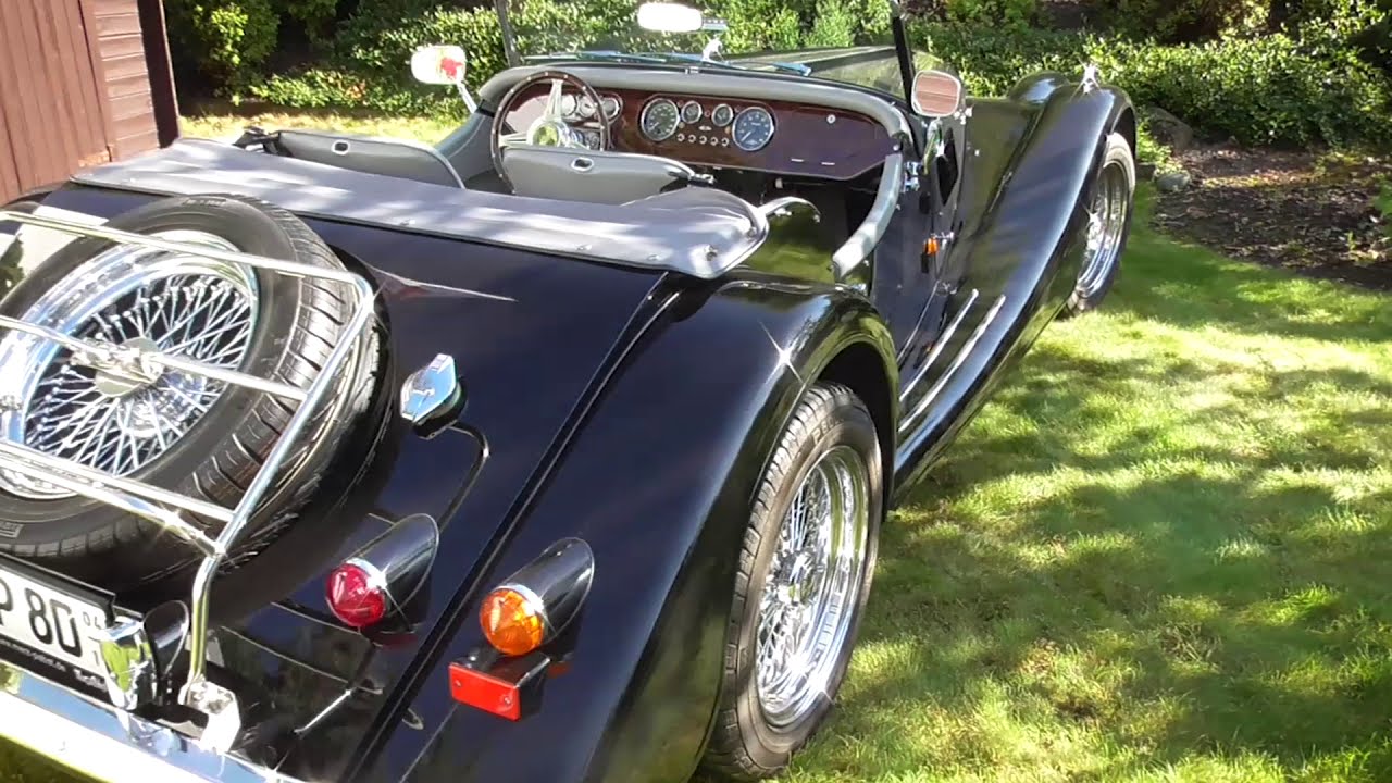 Morgan Plus 8 - driving