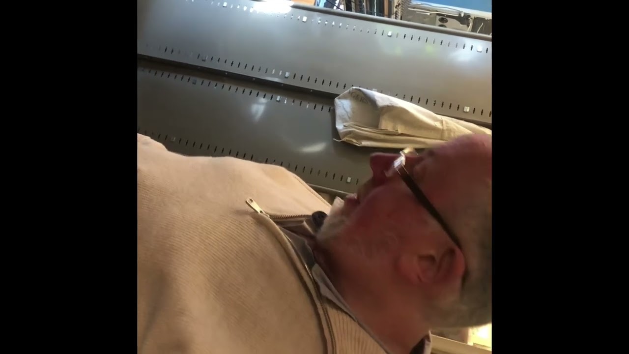 Chris VK3AML Demonstrating his modulated Light transceivers￼￼