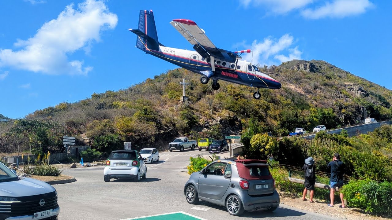 Plane Spotting at St Barthelemy Airport 