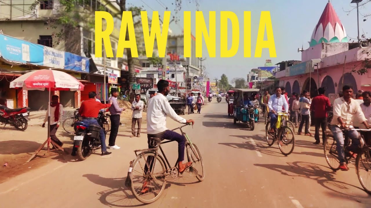 AUTO FAHREN in INDIEN: Dashcam Fahrt durch Kleinstadt (Chaos, Kühe, Paparazzi u.v.m.)