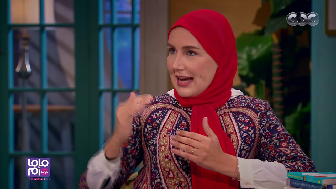 ماما دوت أم | هل مقبول إن أم تحب طفل أكتر من التاني وتميزه في المعاملة؟ شوفوا رد خبيرة التربية​​