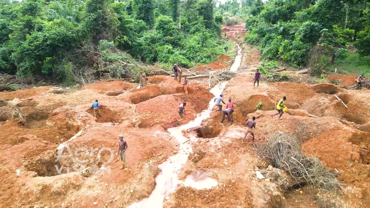 Illegal Miners Run After Seeing The Drone