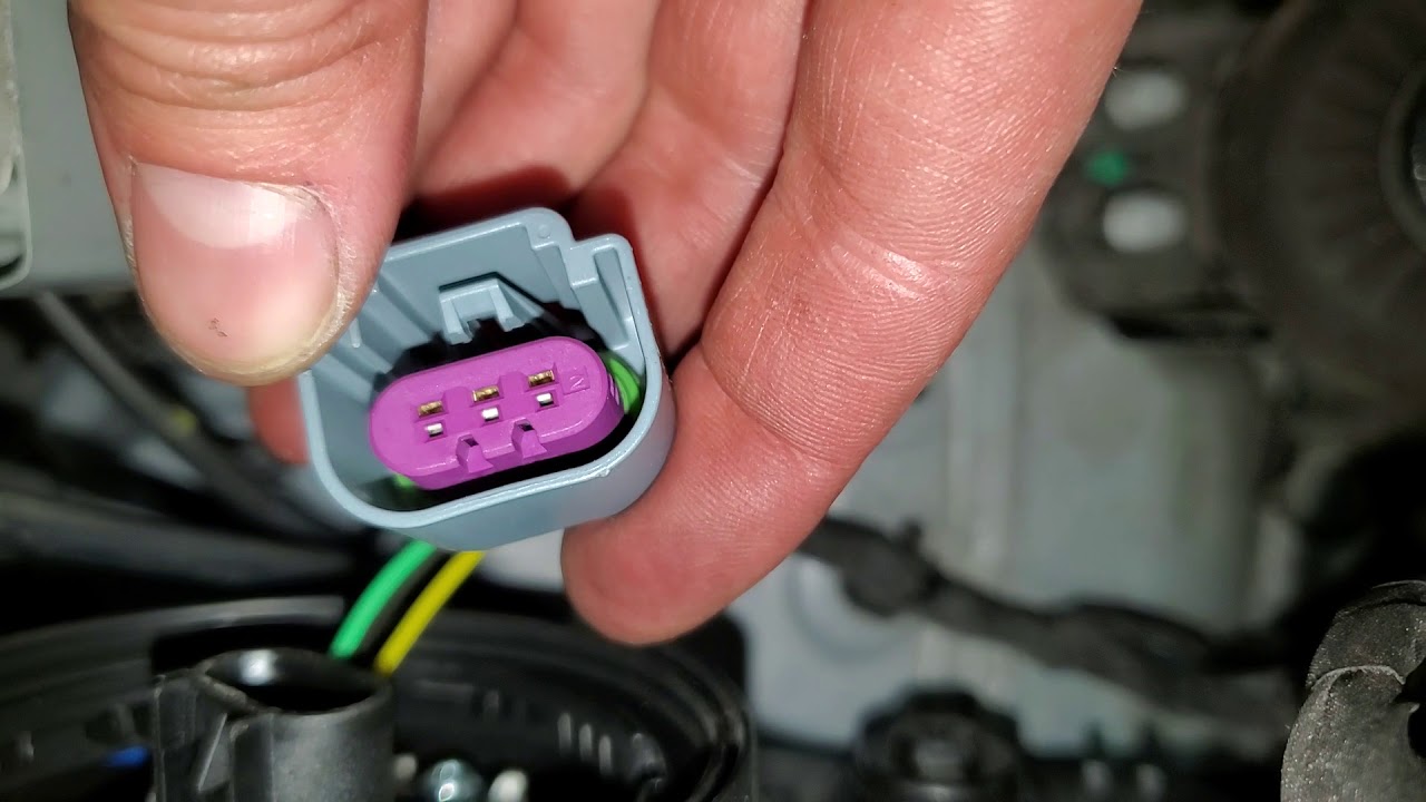 2017 Kia Soul Headlight Bulb Replacement