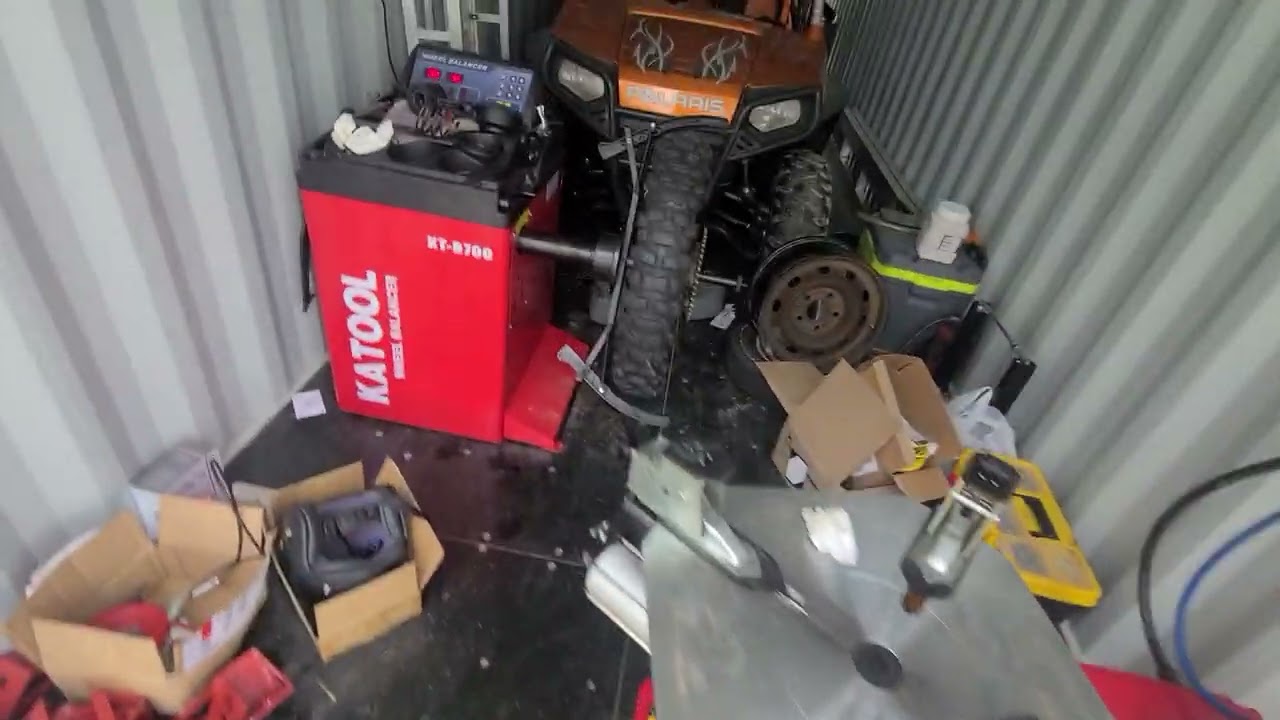 katool kt-b700 and KT-T800 motorcycle wheel mount and balance