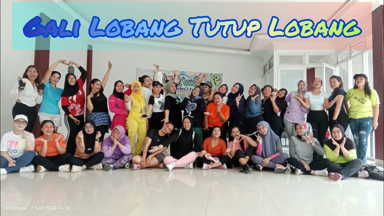 Gali Lobang Tutup Lobang ( RHOMA IRAMA ) Kreasi Senam Dangdut Voller Liebe