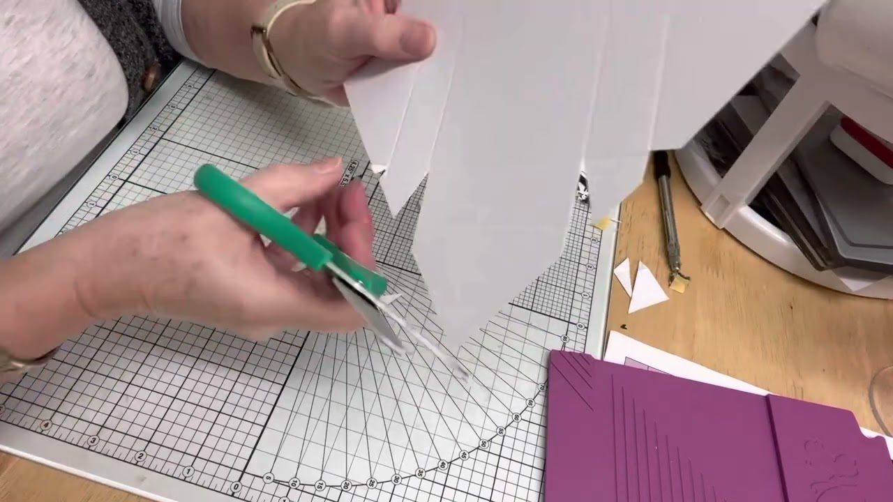 How to make an envelope box for your shadow box ￼