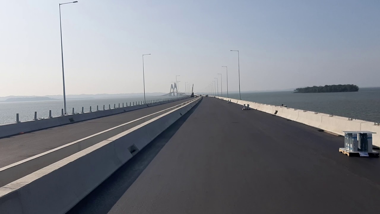 The Brunei Darussalam Big Temburang Bridge 32 km.