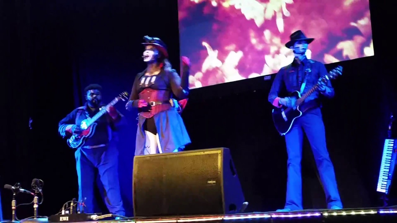 Steam Powered Giraffe - Honeybee (Historic Everett Theatre 2017)