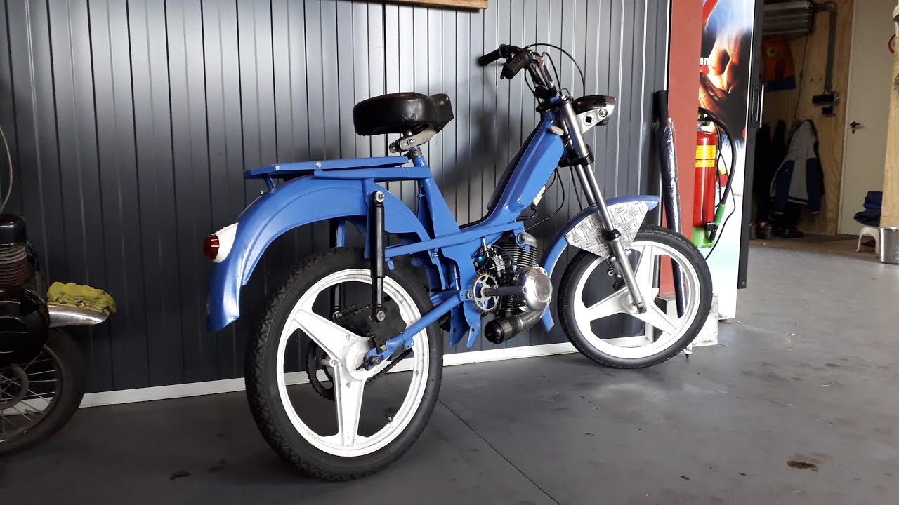 Mobylette av50 restoration in  4 minutes.