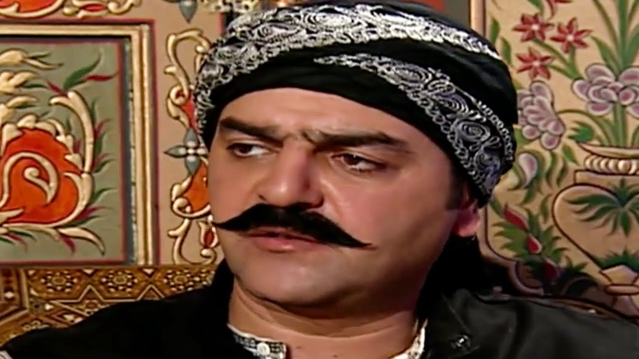 ما حدا بيجوع بحارة الضبع طول ما عكيدها عايش و أنا أبو شهاب علمو على كلامي