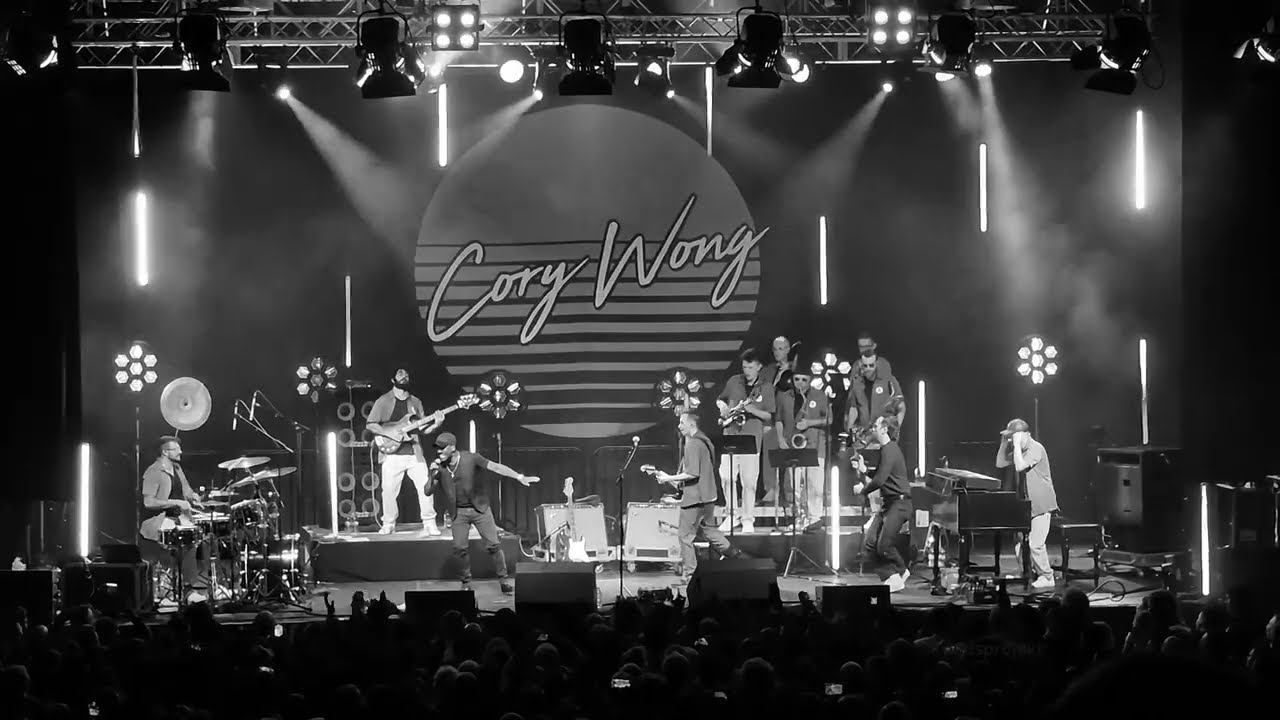 Cory Wong ft. Antwaun Stanley - Work It Out - Berlin 2023