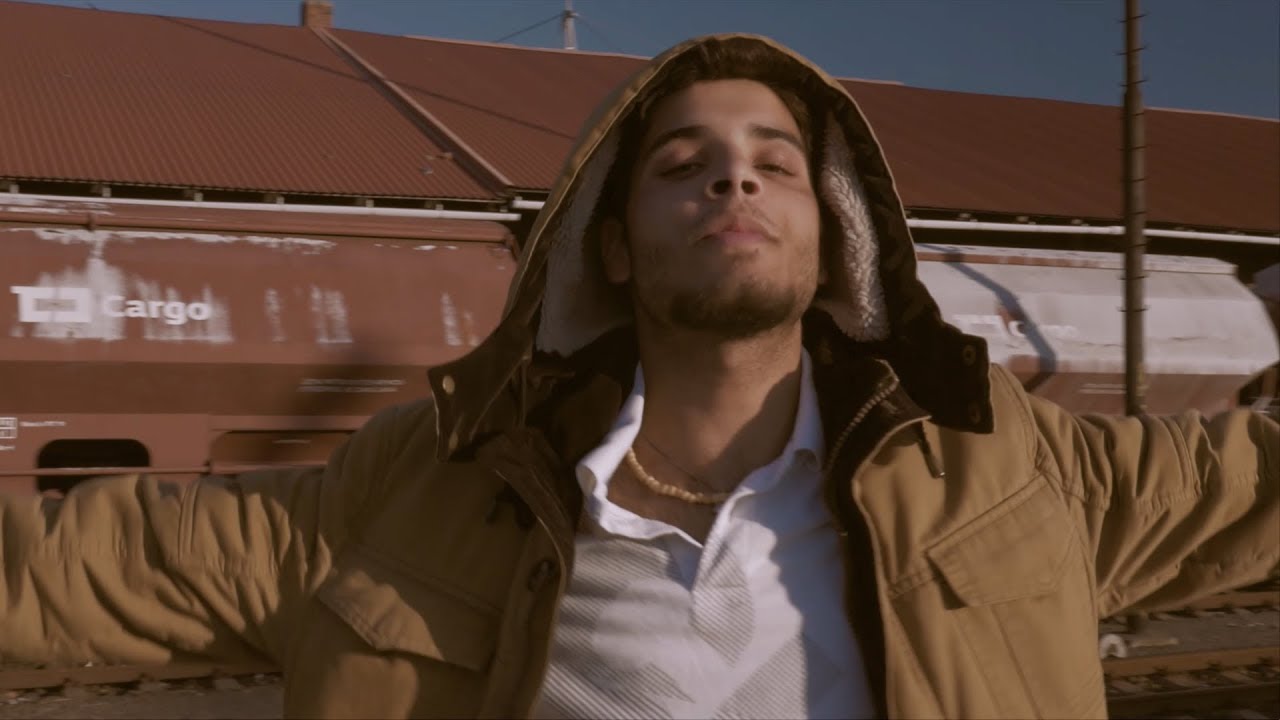 Dorsey Meets Raazyph - Odletím Hned [Official Video]