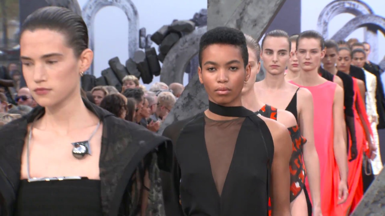 Akris Spring/Summer 2019 | Fashion Show
