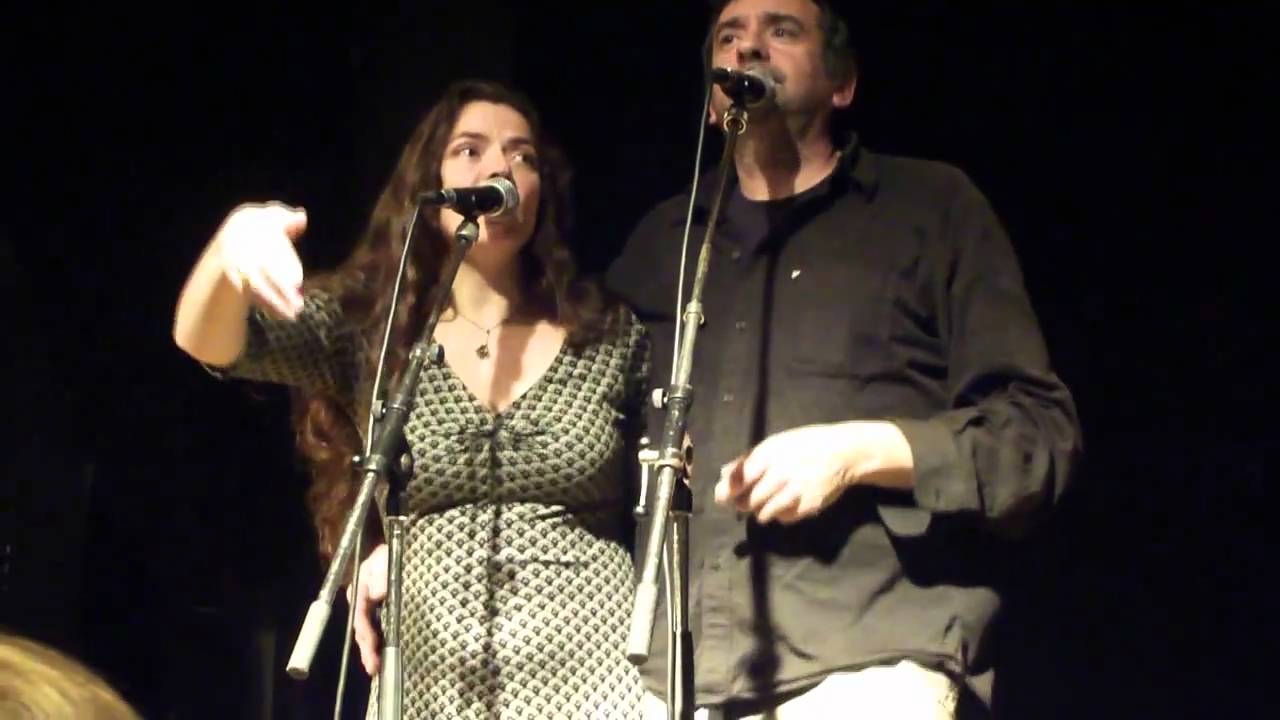 LOENED FALL - Gavotte pourlet - F&ecirc;tes du bagad de Pontivy