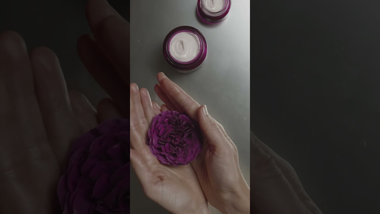 La Crema Rose Therapy #cremaviso #skincare  #dolomia #antiet&agrave; #antiageing