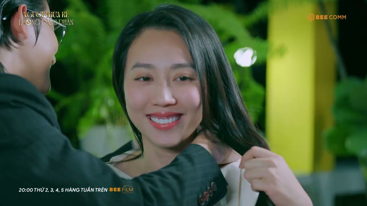Ánh MInh bắt đầu có tình cảm với Vinh, tay trong tay lần đầu hẹn hò