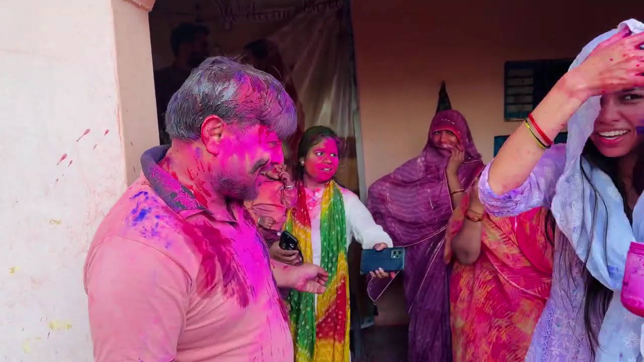 First Holi in the in-laws' house 🌈 | First Holi played in the village | Full fun and colors with ...