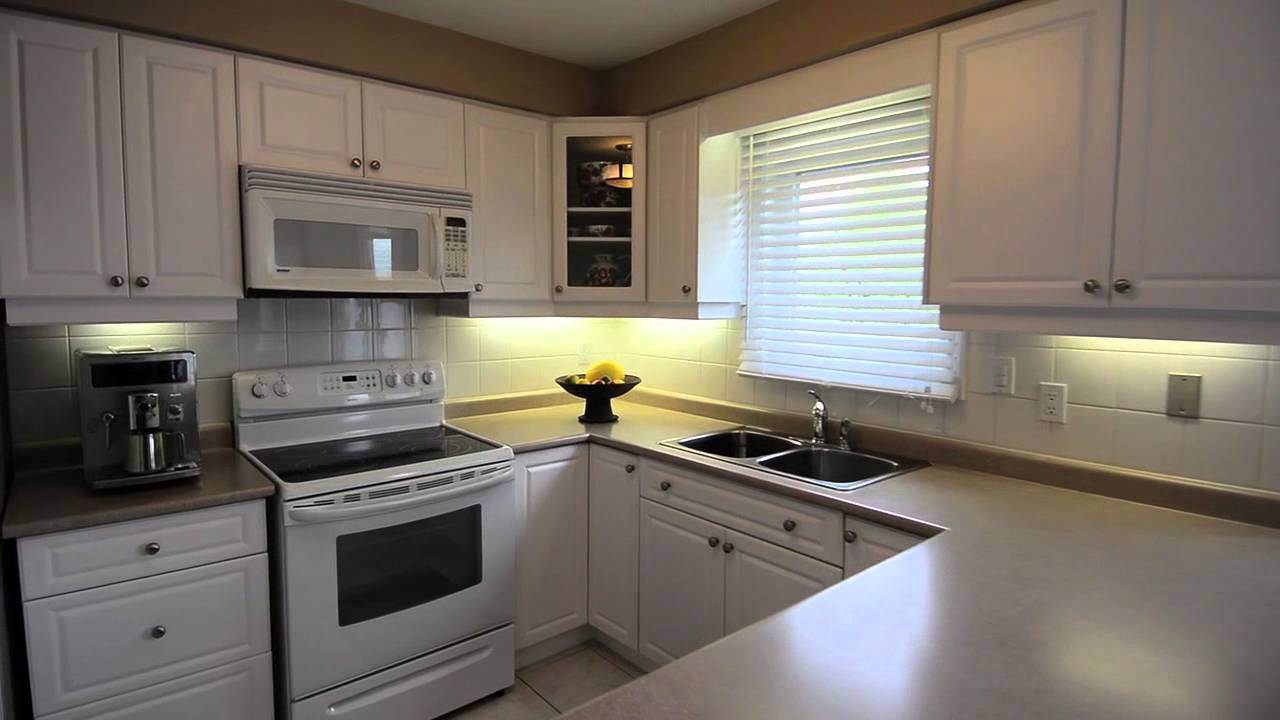 1 Stearns Court, Ajax, home for sale
