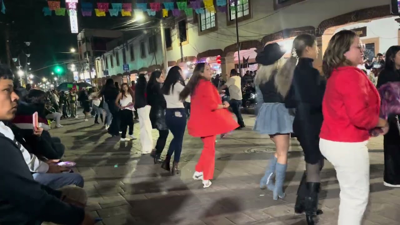 Comparsa Cardenales en su último ensayo 2025