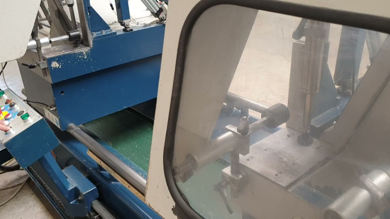 Doppelgehrungssäge Mecal Argus SW 453 mit 3 Achsen