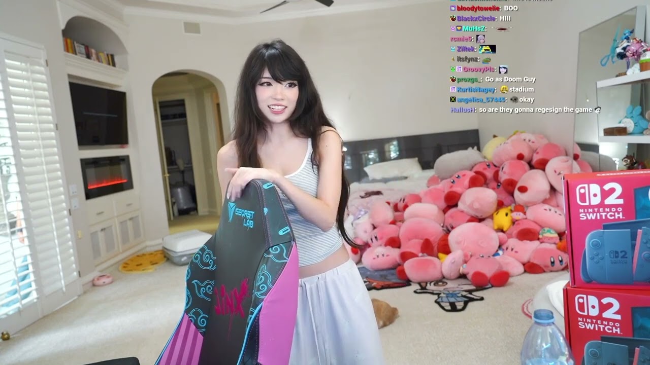 Emiru - [June 5th 2025] SWITCH 2 UNBOXING AND MARIO KART WORLD