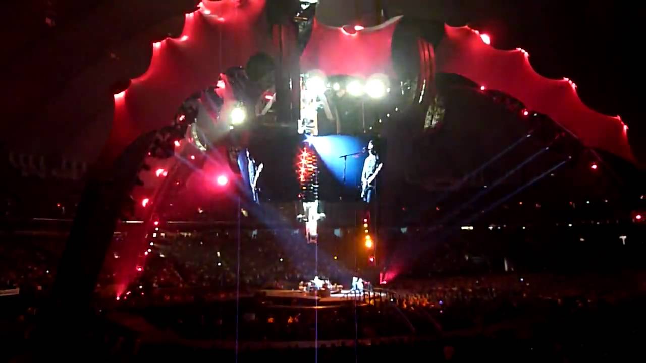 U2 - Where the Streets Have No Name (Live from Vancouver, BC Place Stadium) HD