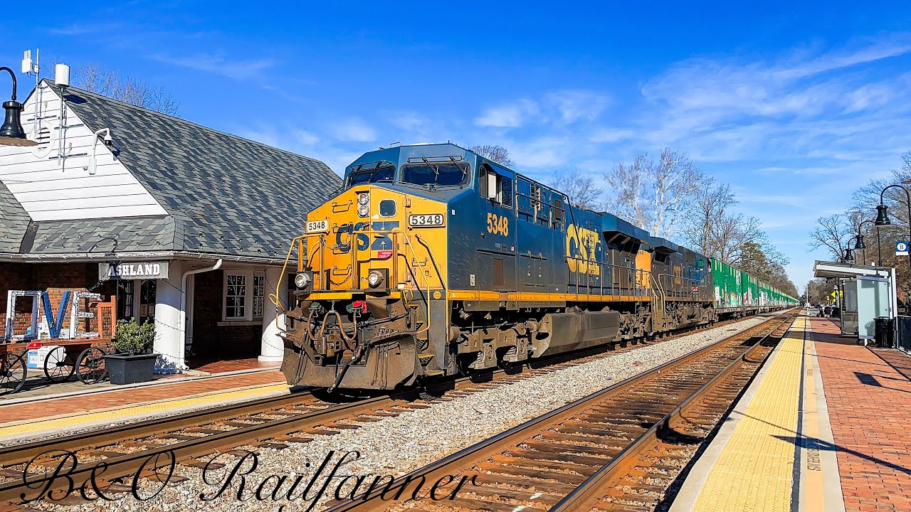 Railfanning at Ashland VA with @WilliamJones-v3d on Christmas Eve weekend 