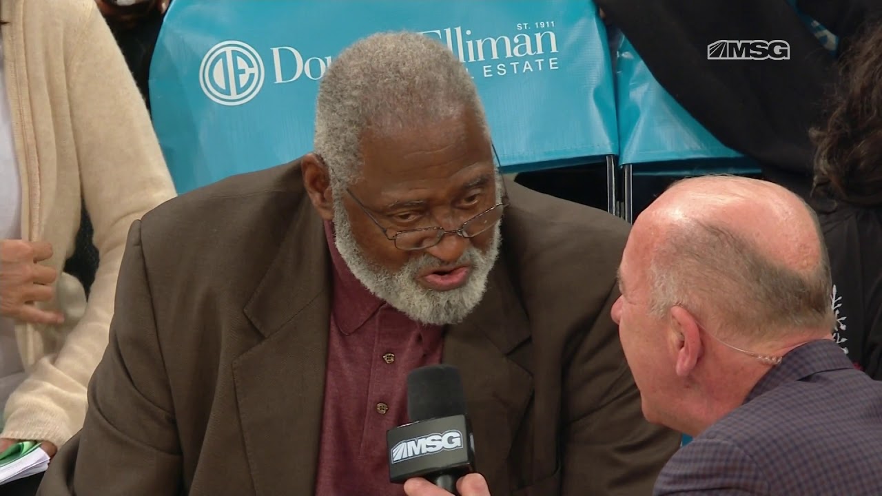 Willis Reed Shares a Special Message With Walt 